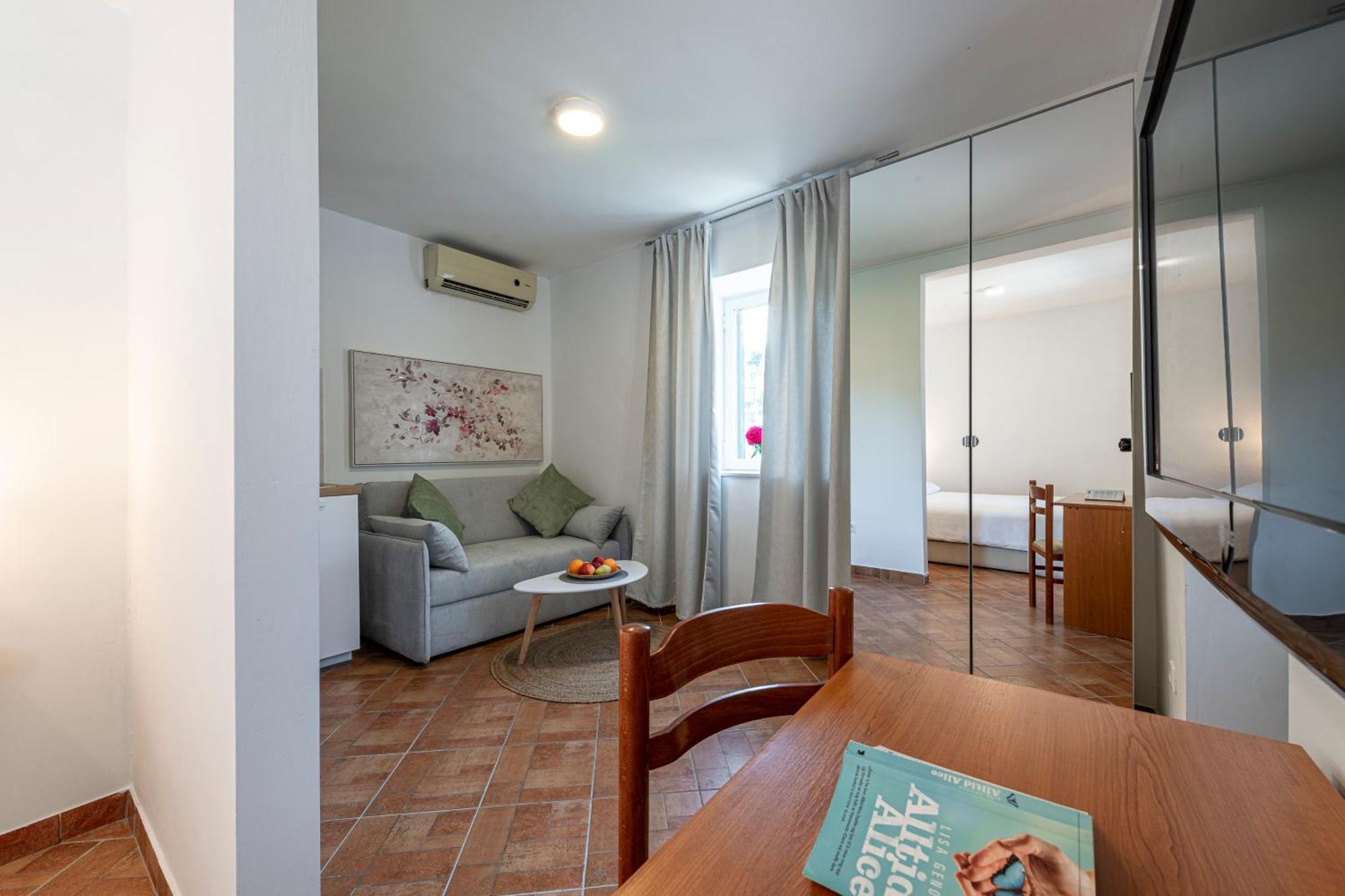 Apartment Doris Zaton (Dubrovnik-Neretva)