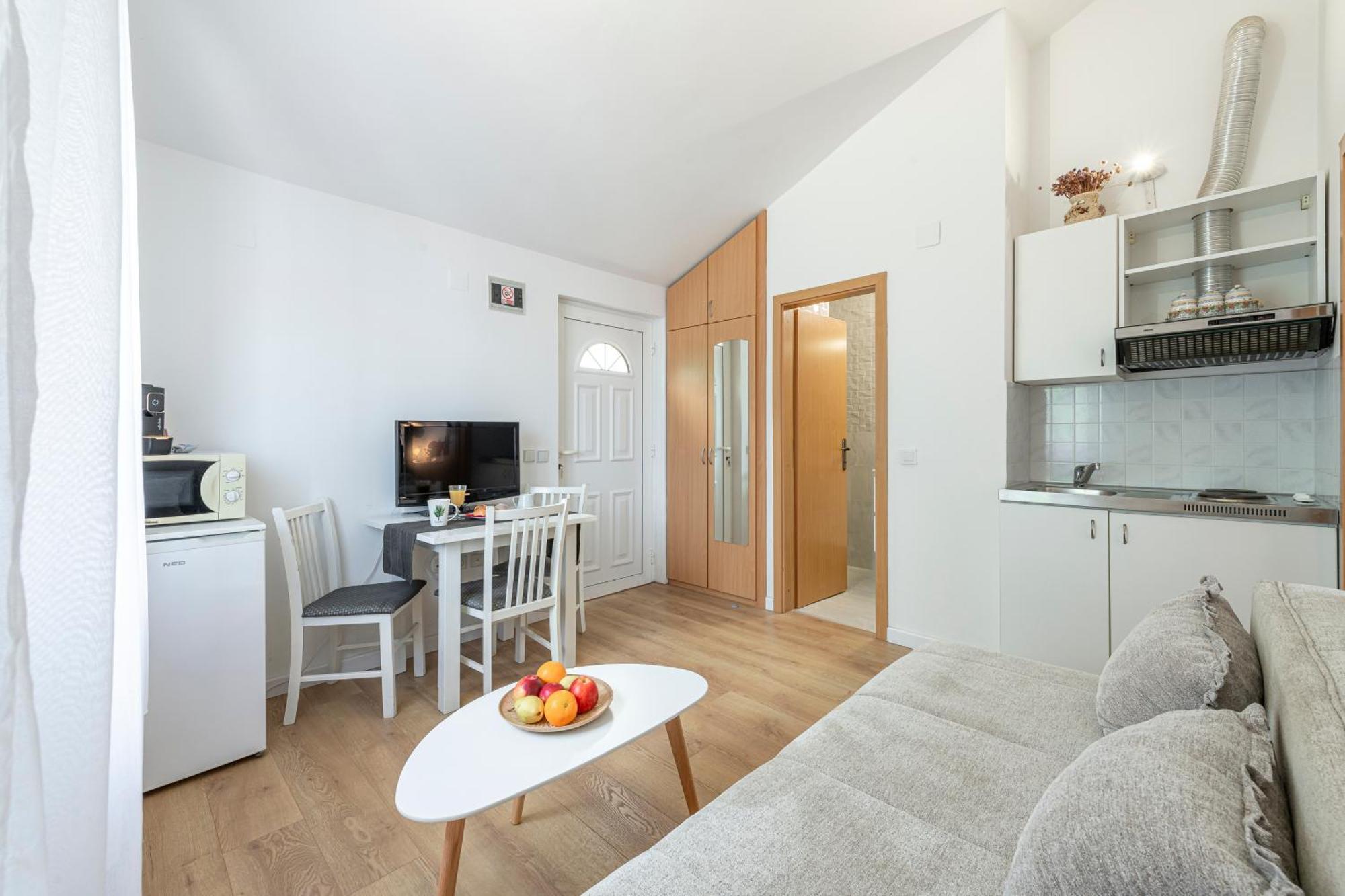 Doris Apartment